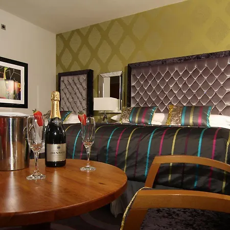 Errigal 4* Cootehill